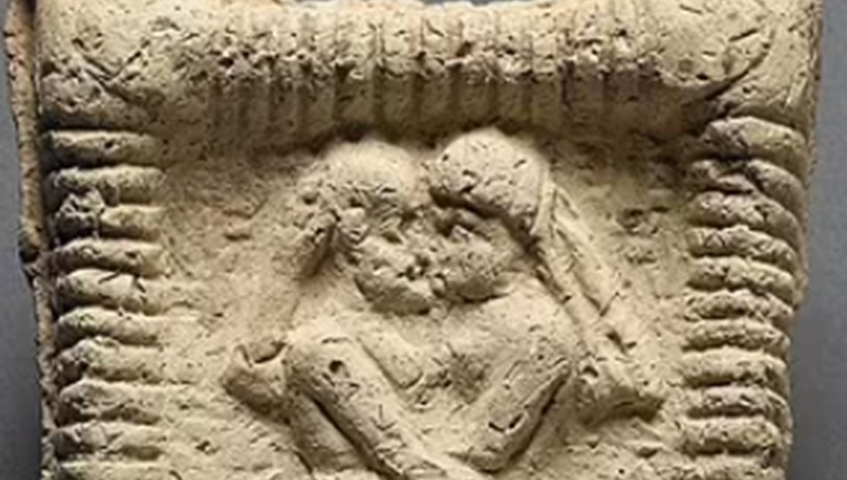 İnsanlar ilk kez romantik bir şekilde Türkiye'nin de bulunduğu Mezopotamya'da öpüştü: 4 bin 500 yıllık öpücük