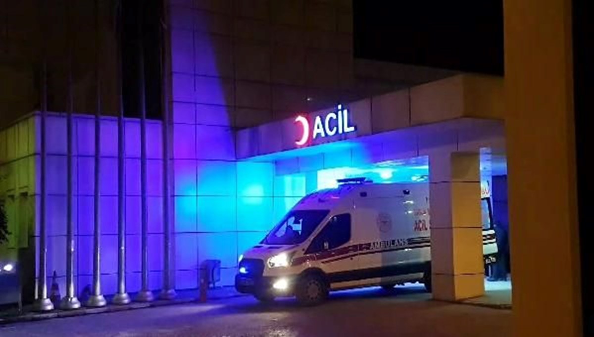 Düğün yemeği zehirledi: 30 kişi hastaneye kaldırıldı Düğün yemeği zehirledi: 30 kişi hastaneye kaldırıldı