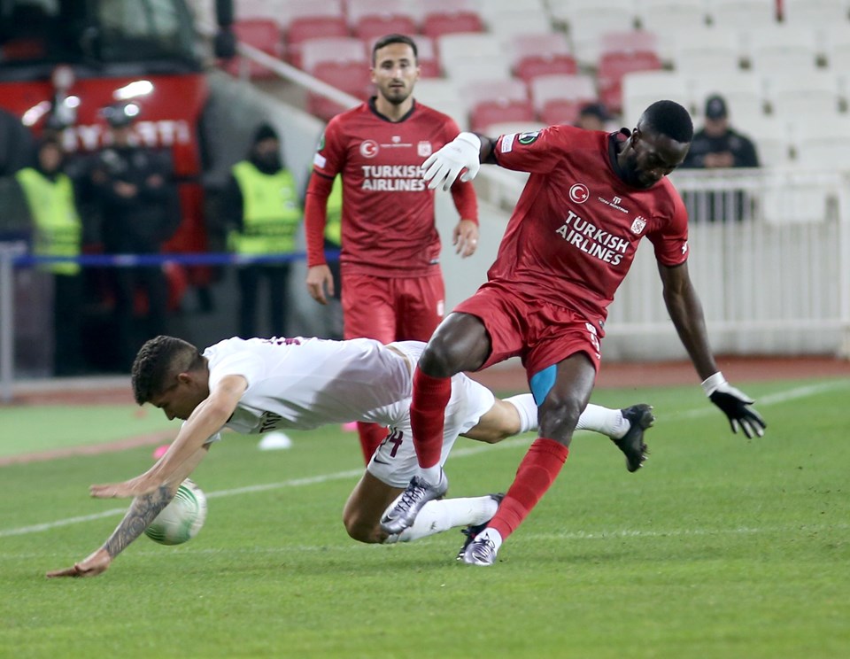 Avrupa Konferans Ligi: Sivasspor farklı kazandı, gruptan çıkmayı garantiledi (Sivasspor-Cluj maç sonucu) - 1