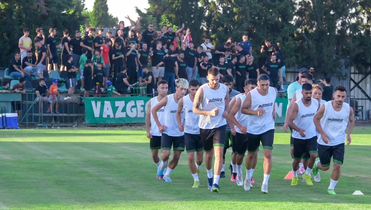Akhisarspor'dan kadın ve çocuklara ücretsiz maç Akhisarspor'dan kadın ve çocuklara ücretsiz maç