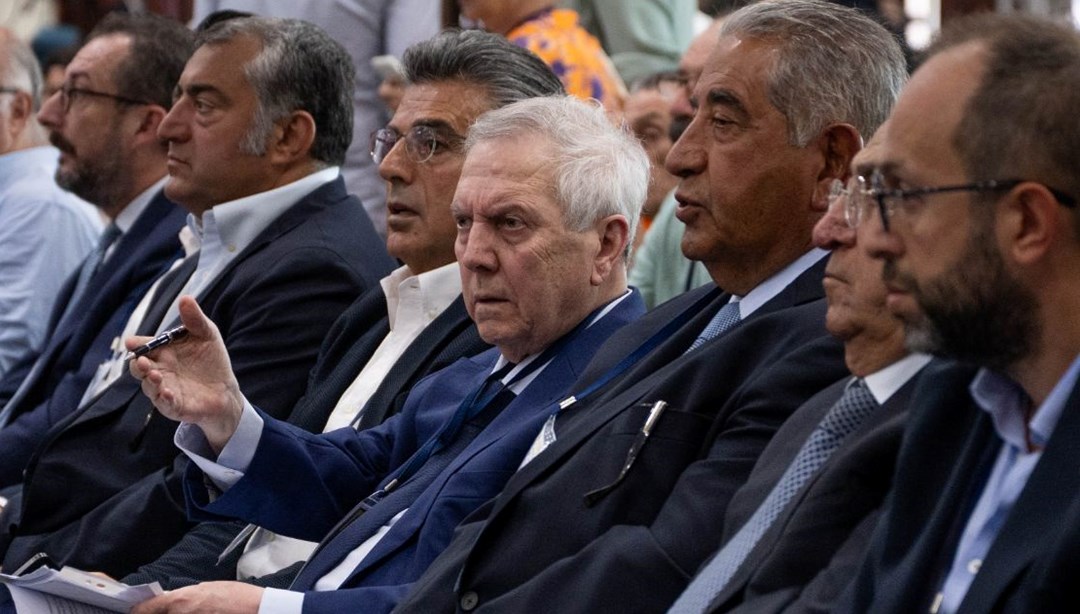 Fenerbahçe Divan Kurulu'nda Aziz Yıldırım sürprizi