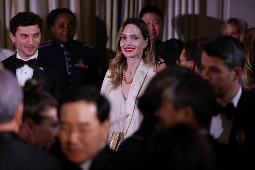 Angelina Jolie ve oğlu Maddox Beyaz Saray'da - 8
