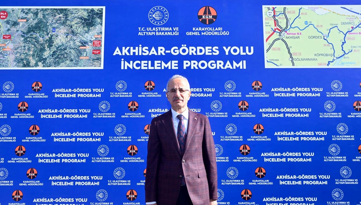 Bakan Uraloğlu: Akhisar-Gördes yolunu 2025'te hizmete açacağız