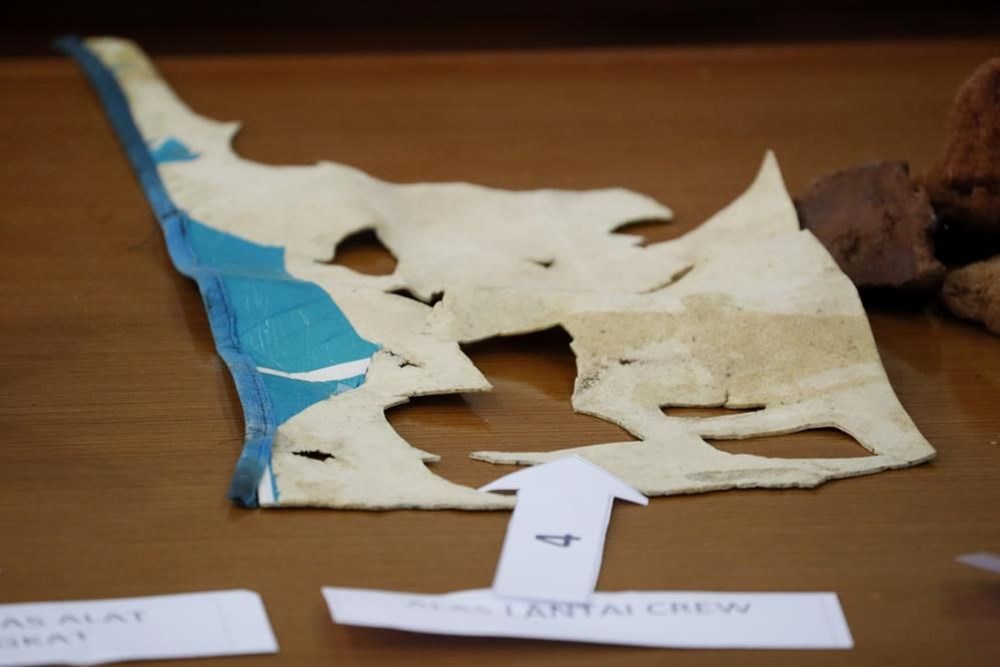 Missing submarine wreck fragments found in Indonesia - 3