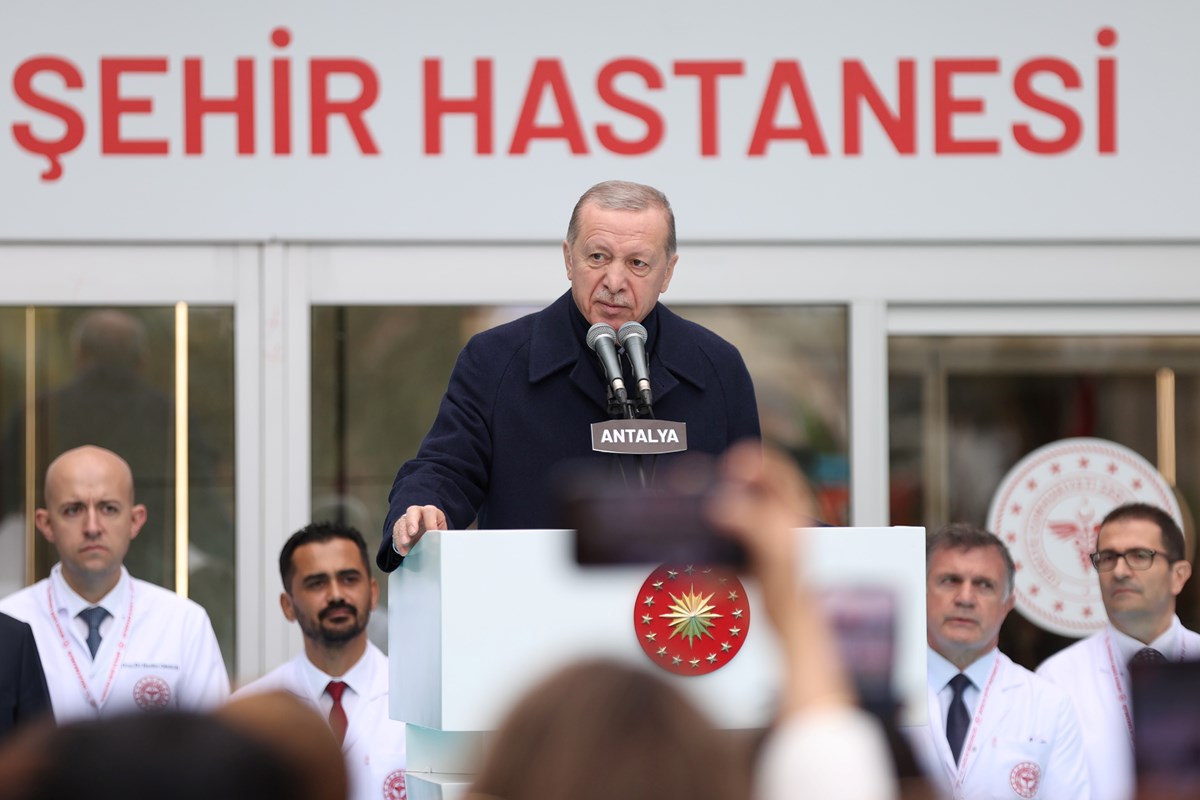 Cumhurbaşkanı Erdoğan, Antalya Şehir Hastanesi ile bağlantı yollarının açılışını gerçekleştirdi.