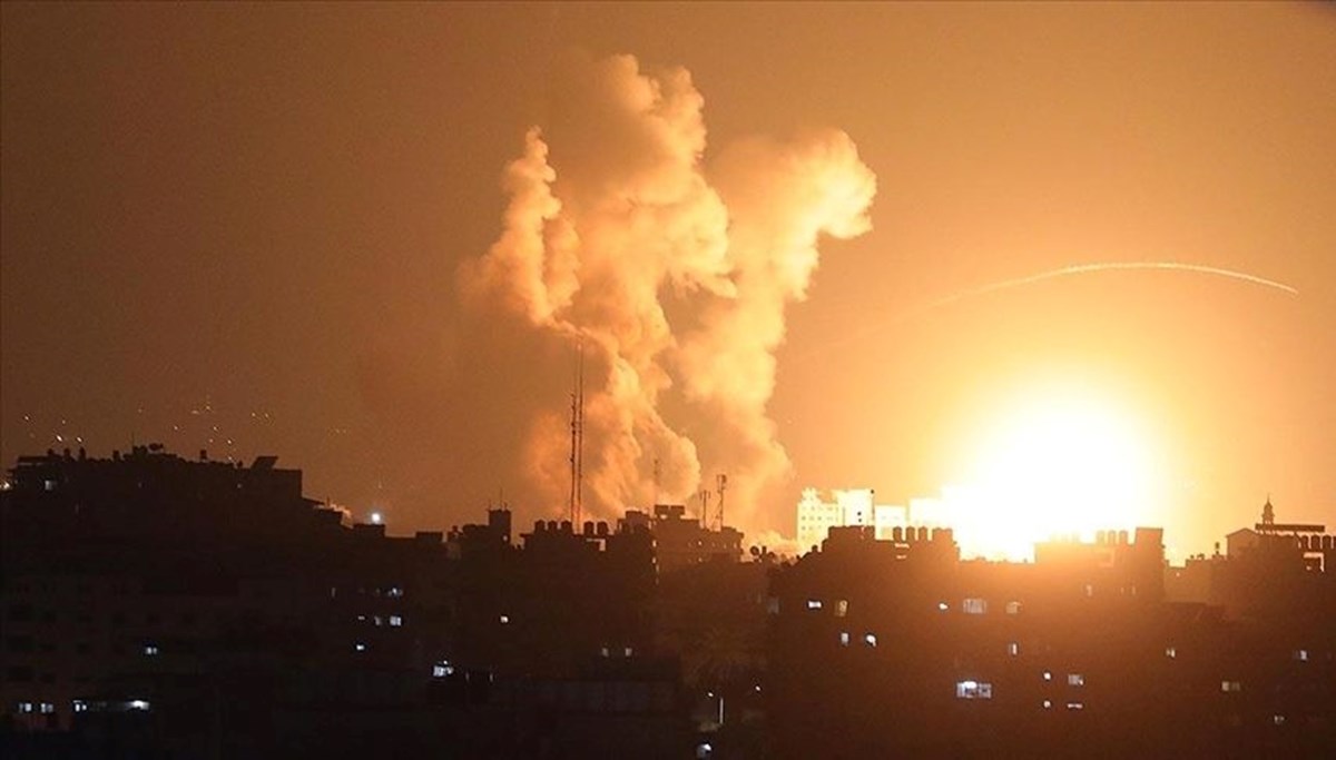 İsrail'in Gazze'nin merkezine düzenlediği saldırılarda 44 kişi öldü İsrail'in Gazze'nin merkezine düzenlediği saldırılarda 44 kişi öldü