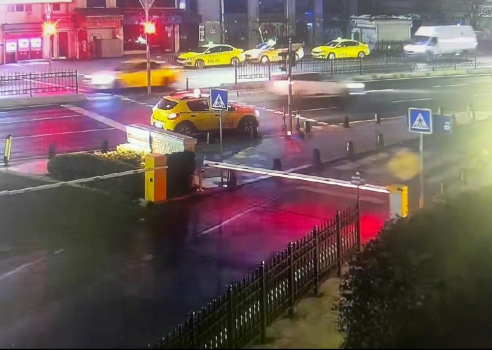 Trafik kazasında ölen Ranger taraftarının yeni imgeleri çıktı: Kırmızı ışıkta geçmiş 76 uzhGhrBmu0aZs2jYf7bOfA