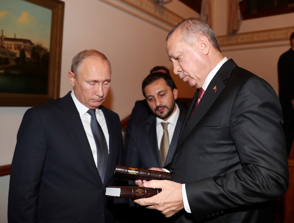 Cumhurbaşkanı Erdoğan, Putin'e kitap hediye etti - 3