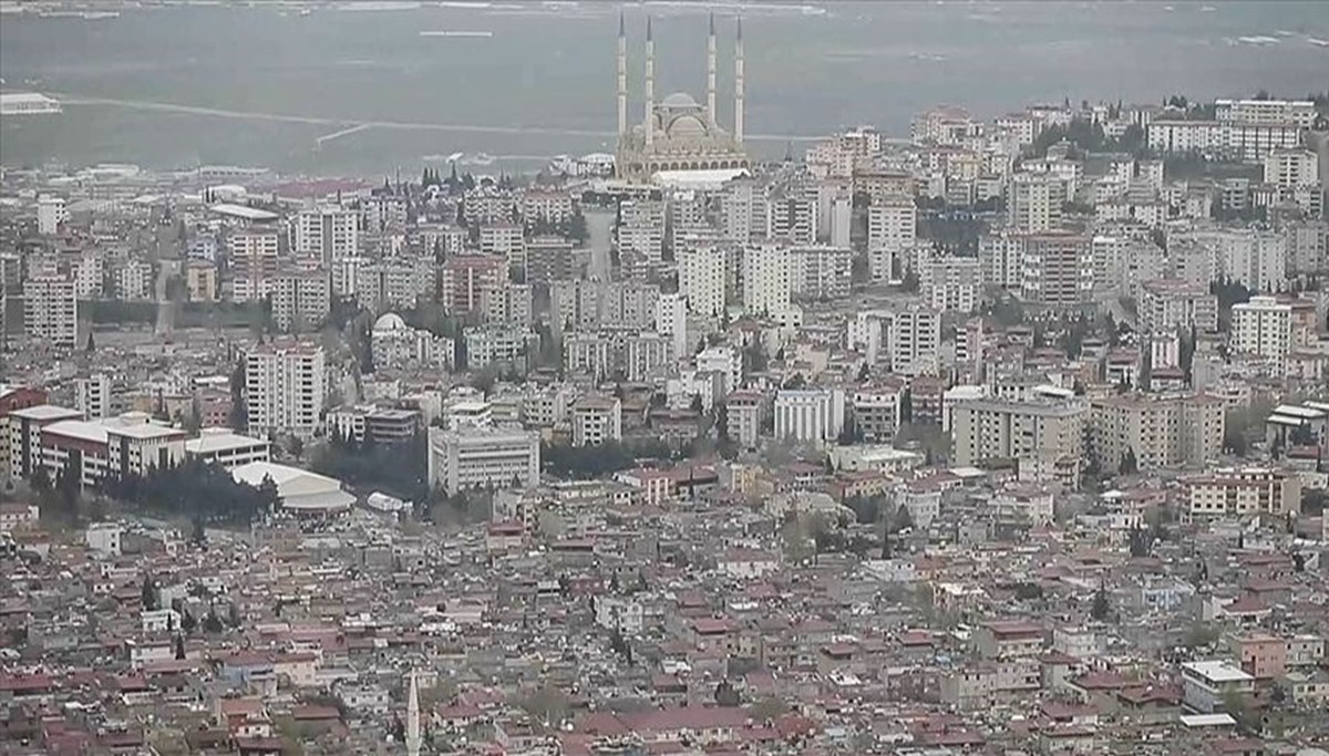 Kahramanmaraş'ta hasarsız ve az hasarlı binaların tamamına doğalgaz verildi Kahramanmaraş'ta hasarsız ve az hasarlı binaların tamamına doğalgaz verildi