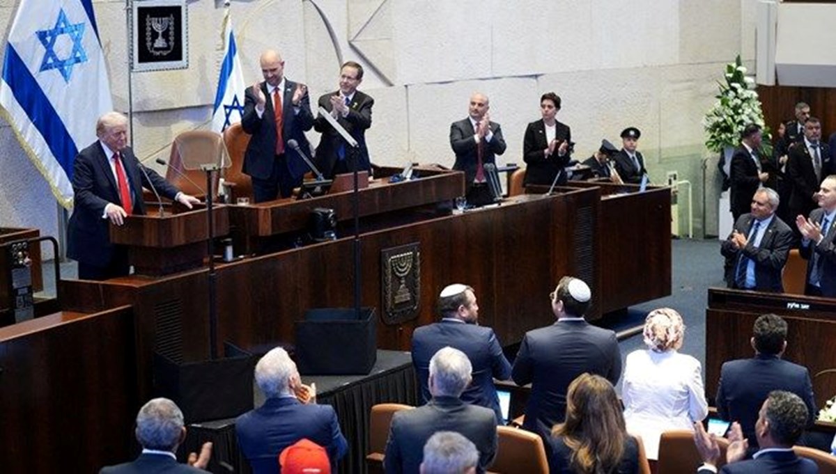 İsrail Meclisi'nde Trump'a protesto