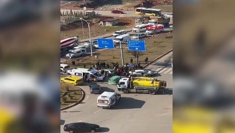 Siirt'te otomobiller çarpıştı: Yaralılar var