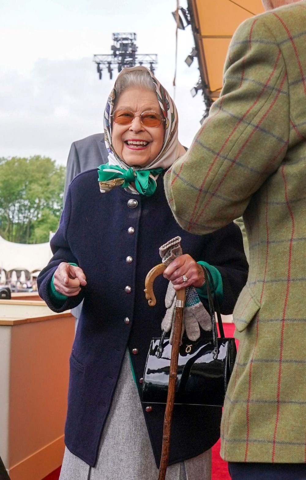 Sağlık sorunları nedeniyle açılışa katılamayan Kraliçe Elizabeth halkın karşısında - 6