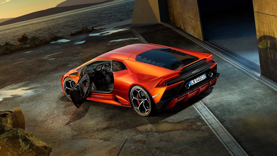 Lamborghini umutlu: Sentetik yakıt elektriğe alternatif olabilir mi? - 1