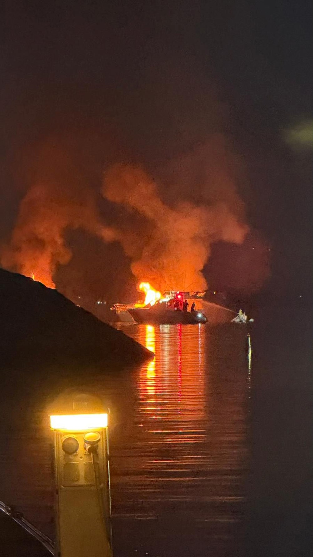 Tuzla marinada 4 tekne alev alev yandı 73 v33H6eXJUkGRV 4hieuYTw