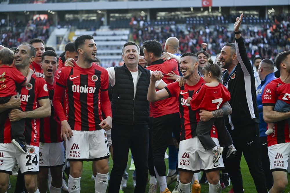 Asırlık çınar Gençlerbirliği yeniden Süper Lig'de 75