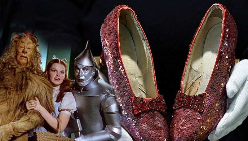 Oz Büyücüsü filmindeki kırmızı ayakkabılar rekor fiyata satıldı!