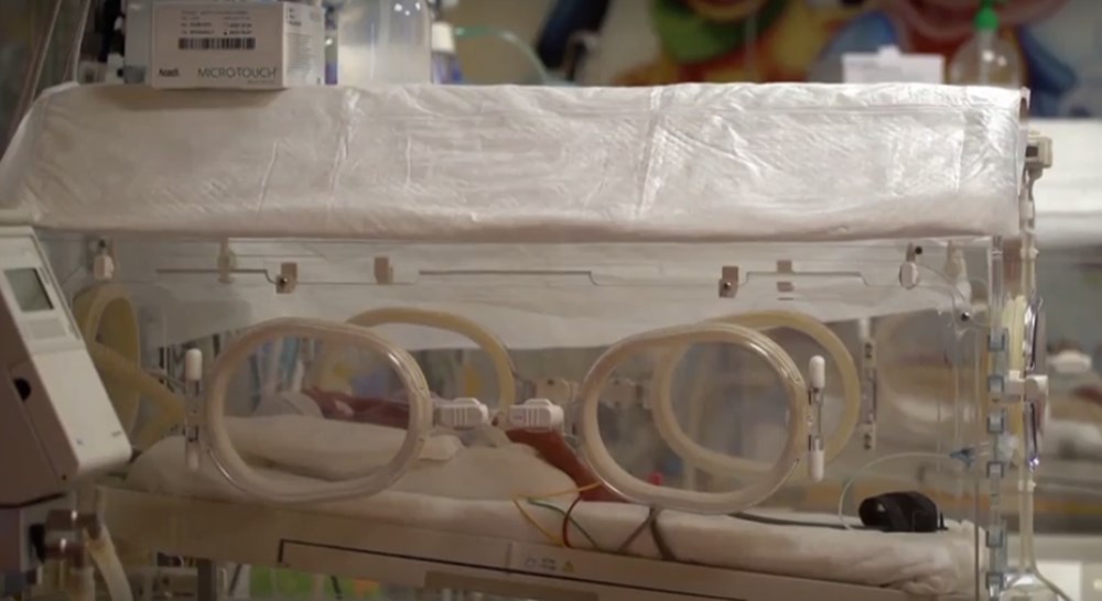 9 bebek doğuran Malili kadın Günde 100 bebek bezi ve 6 9 bebek doğuran Malili kadın Günde 100 bebek bezi ve 6