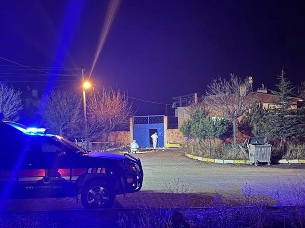 Çocuğunu görmek isteyen eski eş katliam yaptı: 4 kişiyi ...