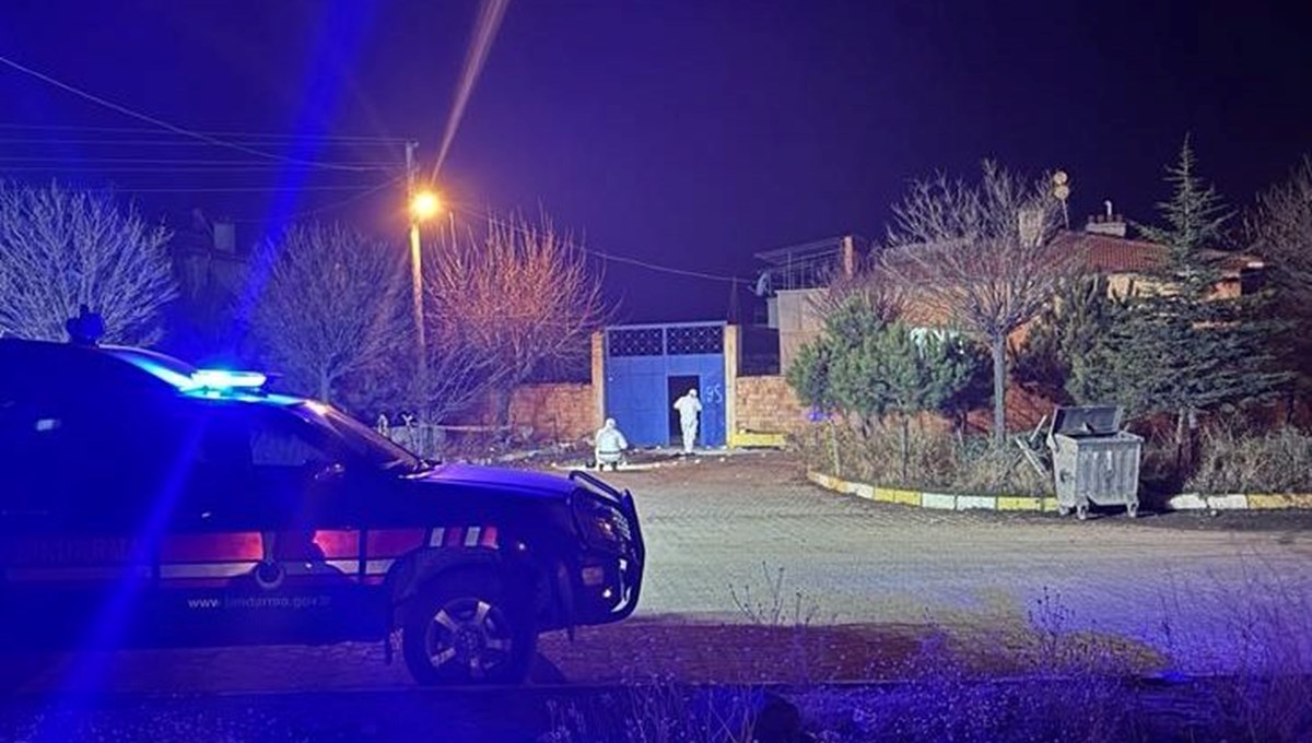 Afyonkarahisar'da katliam gibi olay: Aynı evde 4 kişi silahla öldürüldü Afyonkarahisar'da katliam gibi olay: Aynı evde 4 kişi silahla öldürüldü
