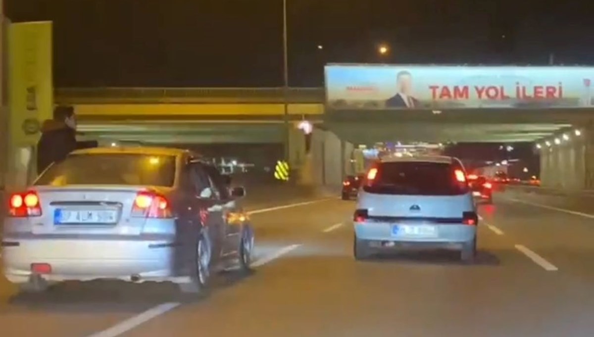 Kadıköy'deki trafik magandalarına ceza yağdı Kadıköy'deki trafik magandalarına ceza yağdı
