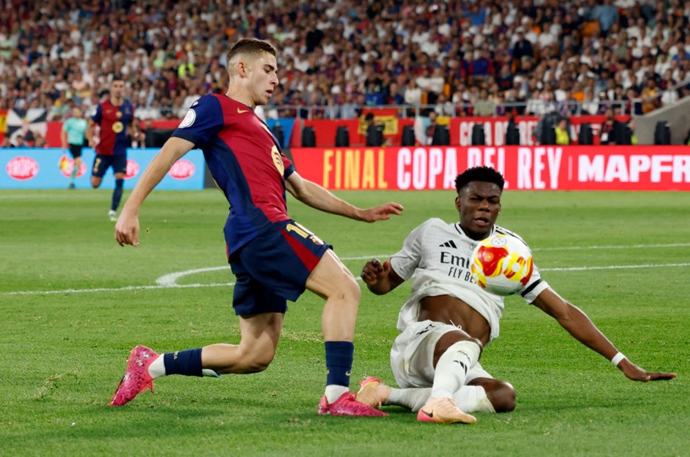 Barcelona - Real Madrid: Arda Güler birinci 11'de 76 v98BVlMn2U2job5raNfNgQ