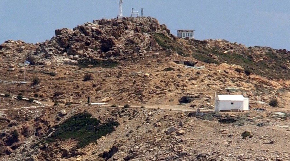 Keçi Adası'ndaki Yunan askerleri ve adaya yerleştirilen ağır silahlar görüntülendi - 11