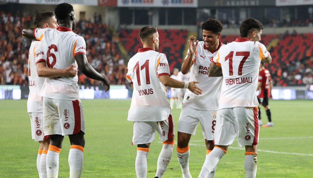 Galatasaray'ın konuğu Karagümrük: İlk 11'de sürpriz