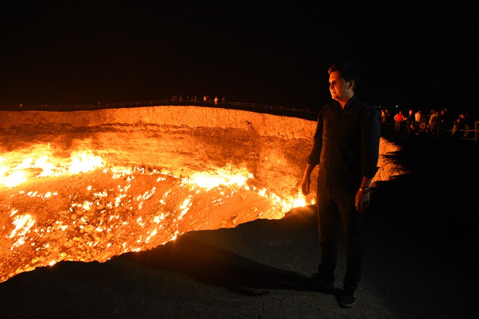 Türkmenistan'da 50 yıldır yanan Derveze gaz krateri (Cehennem Kapısı) kapatılacak - 1