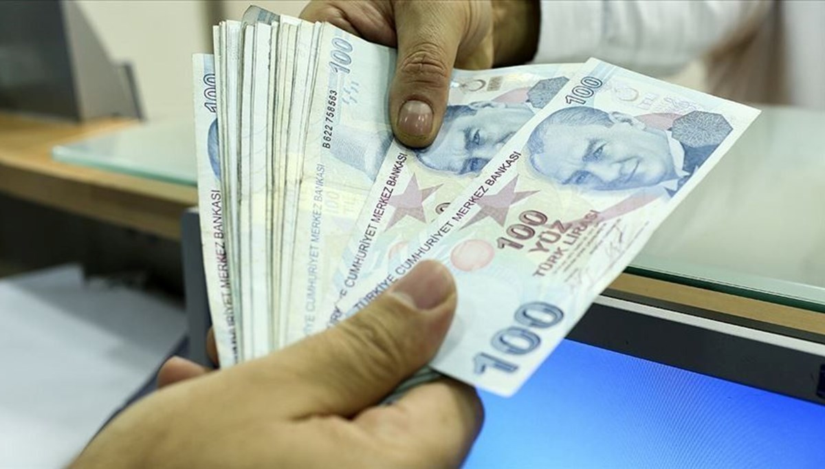 Emeklilerin bayram ikramiyesine zam gelecek mi? Bakan Işıkhan açıkladı Emeklilerin bayram ikramiyesine zam gelecek mi? Bakan Işıkhan açıkladı