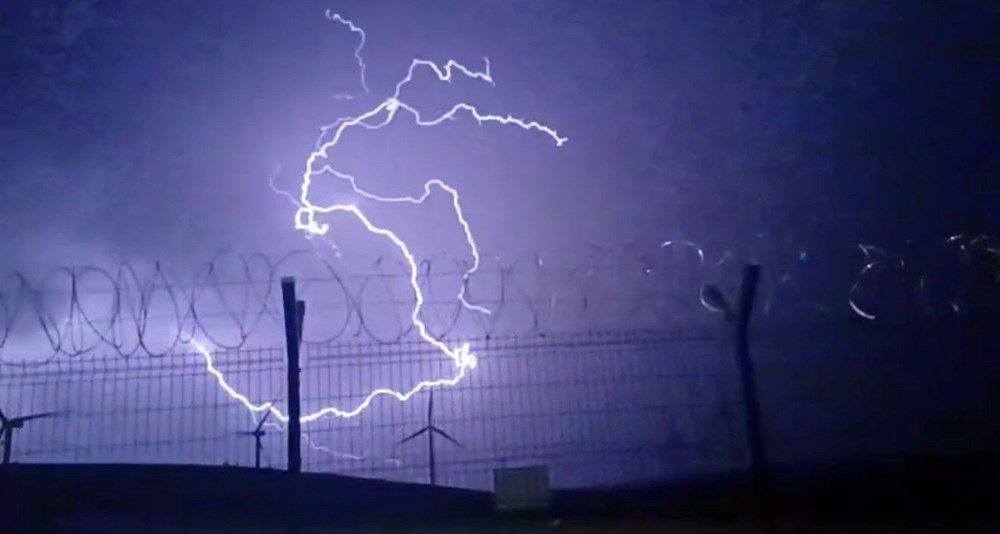 Meteoroloji'den 19 ile kuvvetli sağanak ve fırtına uyarısı 73 vDrGiCGB20GpvGKQTHhdEg