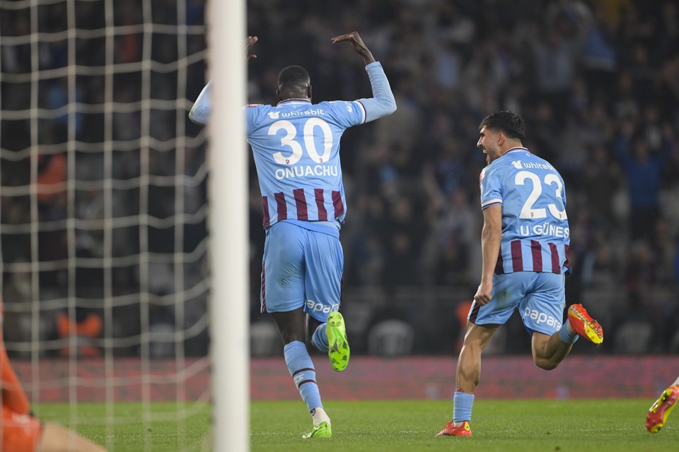 Trabzonspor, Karagümrük'ü geçti: Türkiye Kupası'nda finale yükseldi - 1