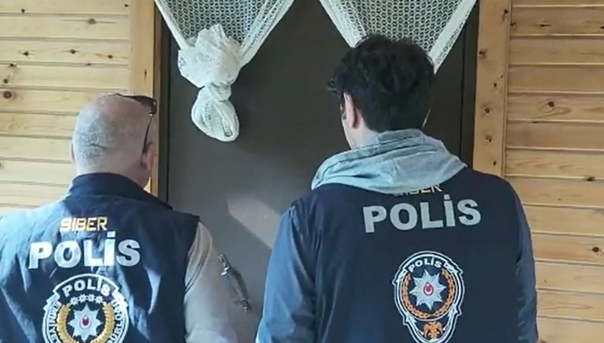 11 ilde sosyal medya dolandırıcılarına operasyon: 79 milyon TL'lik vurgun 11 ilde sosyal medya dolandırıcılarına operasyon: 79 milyon TL'lik vurgun