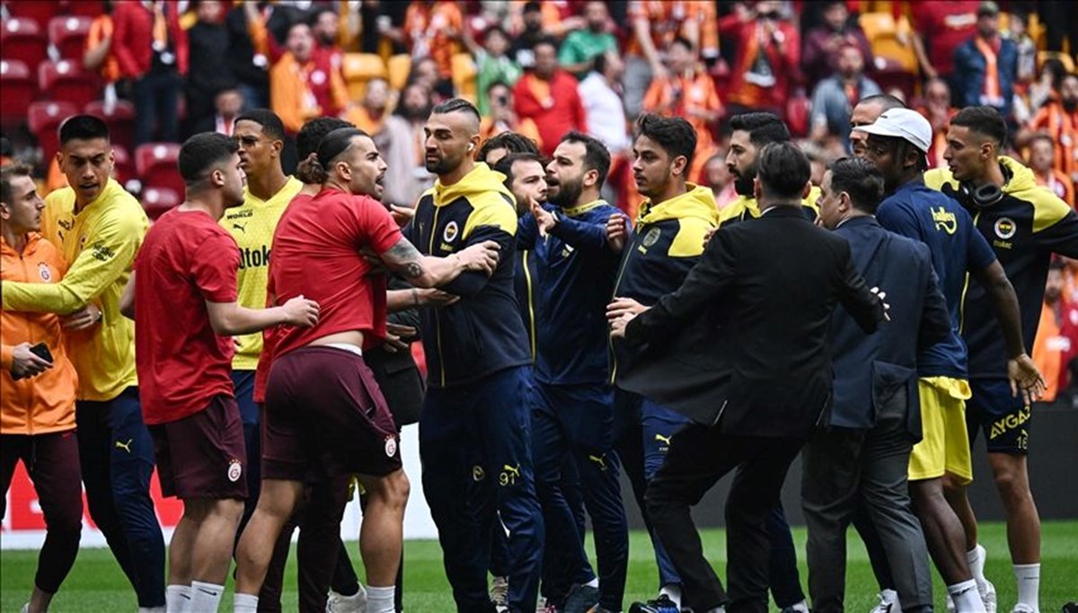 Galatasaray'dan 4 Fenerbahçeli futbolcunun PFDK'ya sevki için TFF'ye başvuru