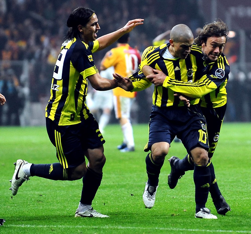 Fenerbahçe izle. Fenerbahçe izle. Ювентус 2023. Fenerbahçe izle. Фенербахче 2017.