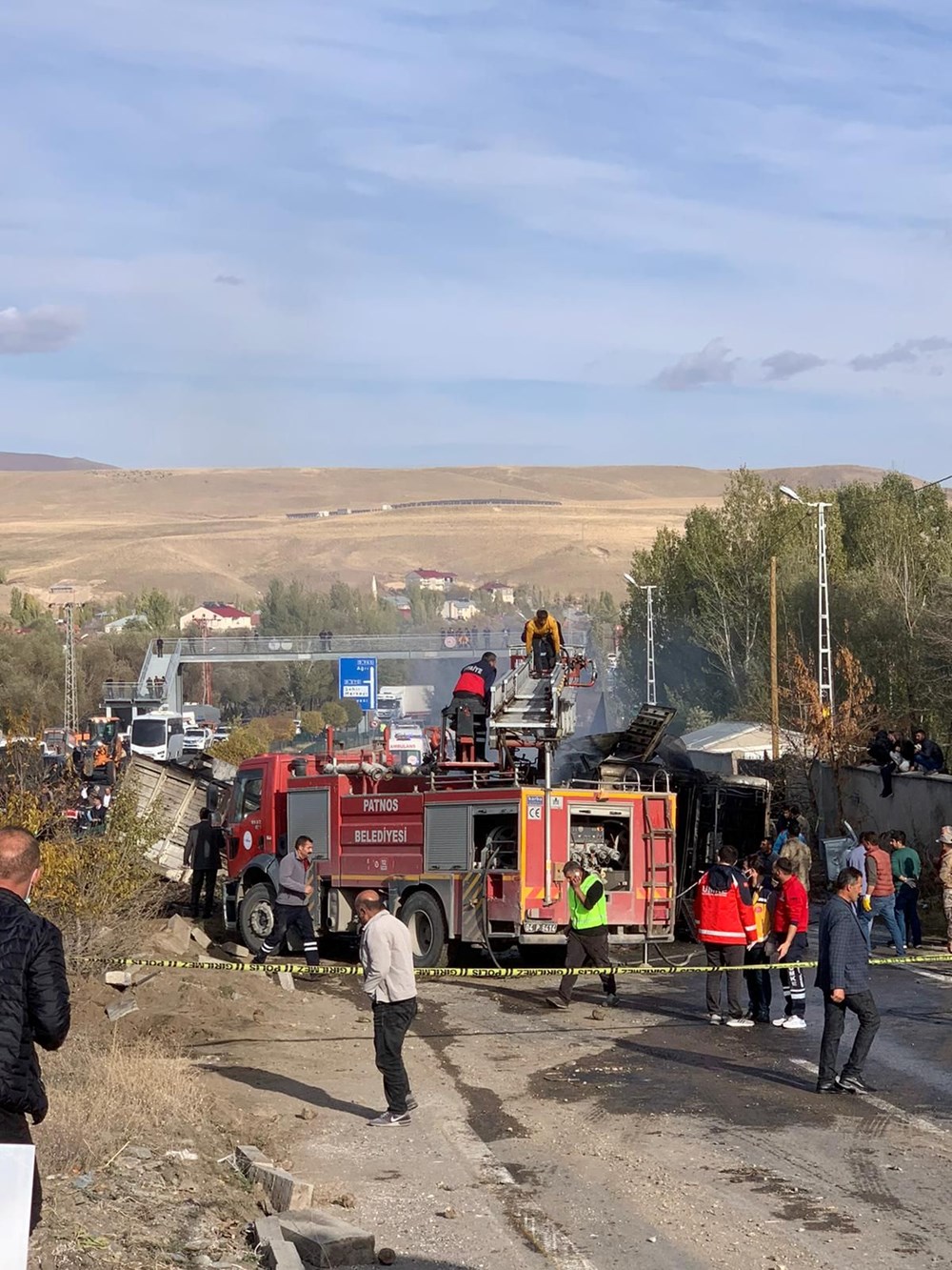 Ağrı'da yolcu otobüsü ile tanker çarpıştı: 7 ölü (Kaza yerinden ilk görüntüler) - 9