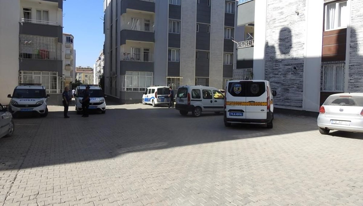 Polis memuru, park yeri kavgasında kurşun yağdırdı: 1 ölü