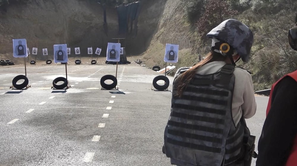 Polis Kadınlar Hedefte On İkiden Vurdu 74 vGyFCPPRdkesi4dSY2O8Kw