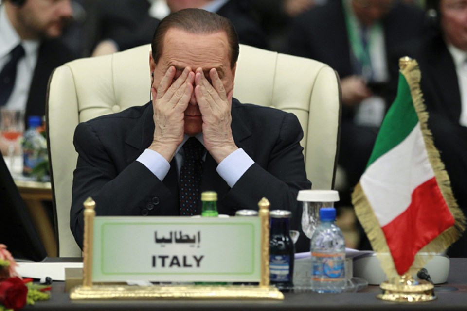 Berlusconi güvenoyu aldı - 1