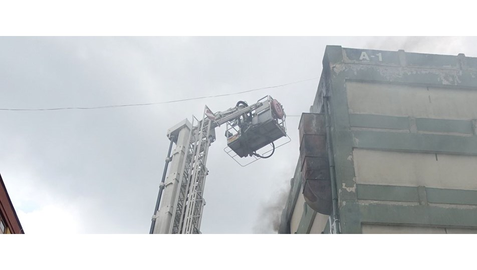 Başakşehir'de sanayi sitesinde yangın