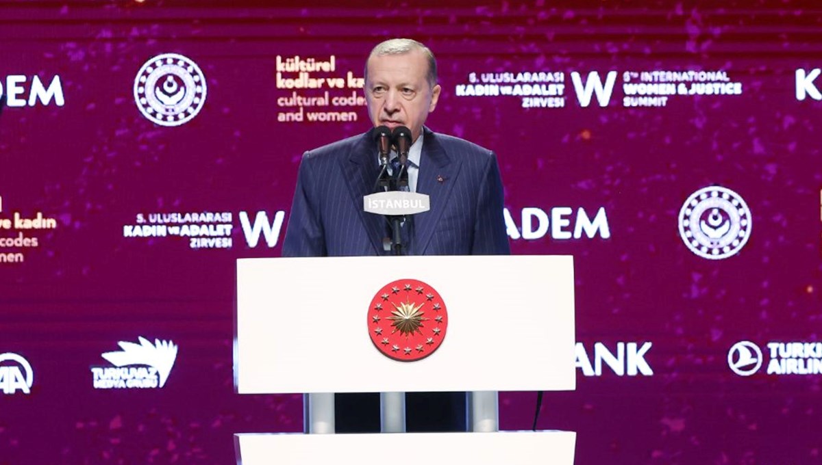 Cumhurbaşkanı Erdoğan'dan başörtüsü düzenlemesine ilişkin açıklama