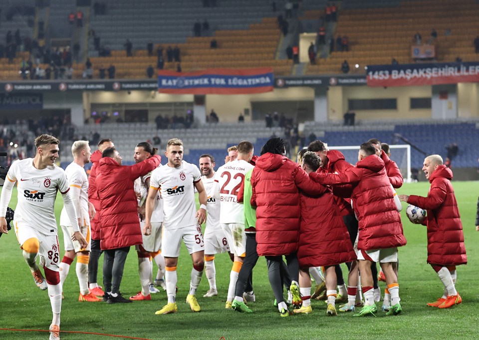 SON DAKİKA: Başakşehir 0-7 Galatasaray (Maç sonucu) - 1
