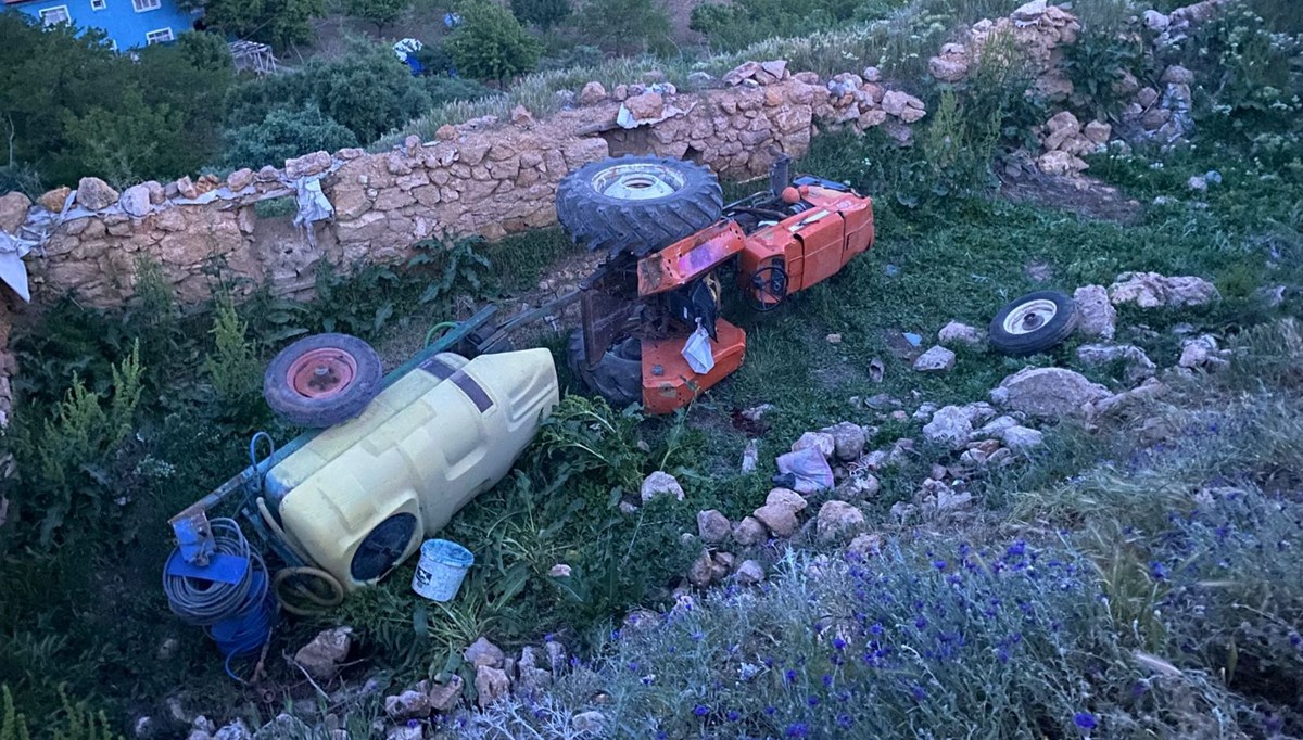 Malatya'da devrilen traktörün sürücüsü öldü Malatya'da devrilen traktörün sürücüsü öldü