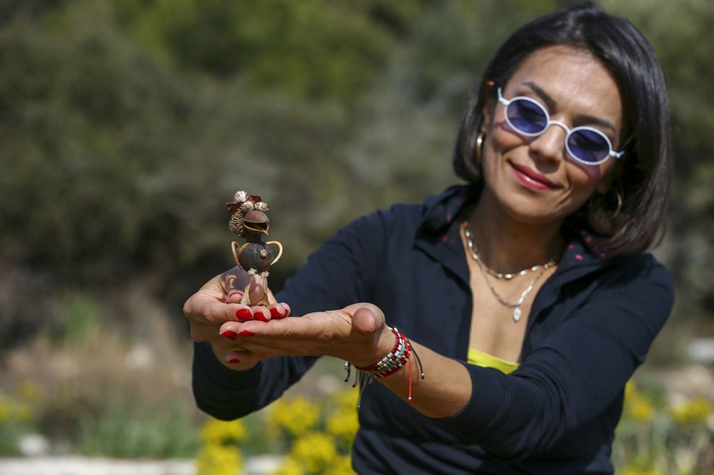 Doğadan tek tek topluyor: Tohum, ağaç kabuğu, dal ve kurumuş bitkilerden sanat eseri - 7