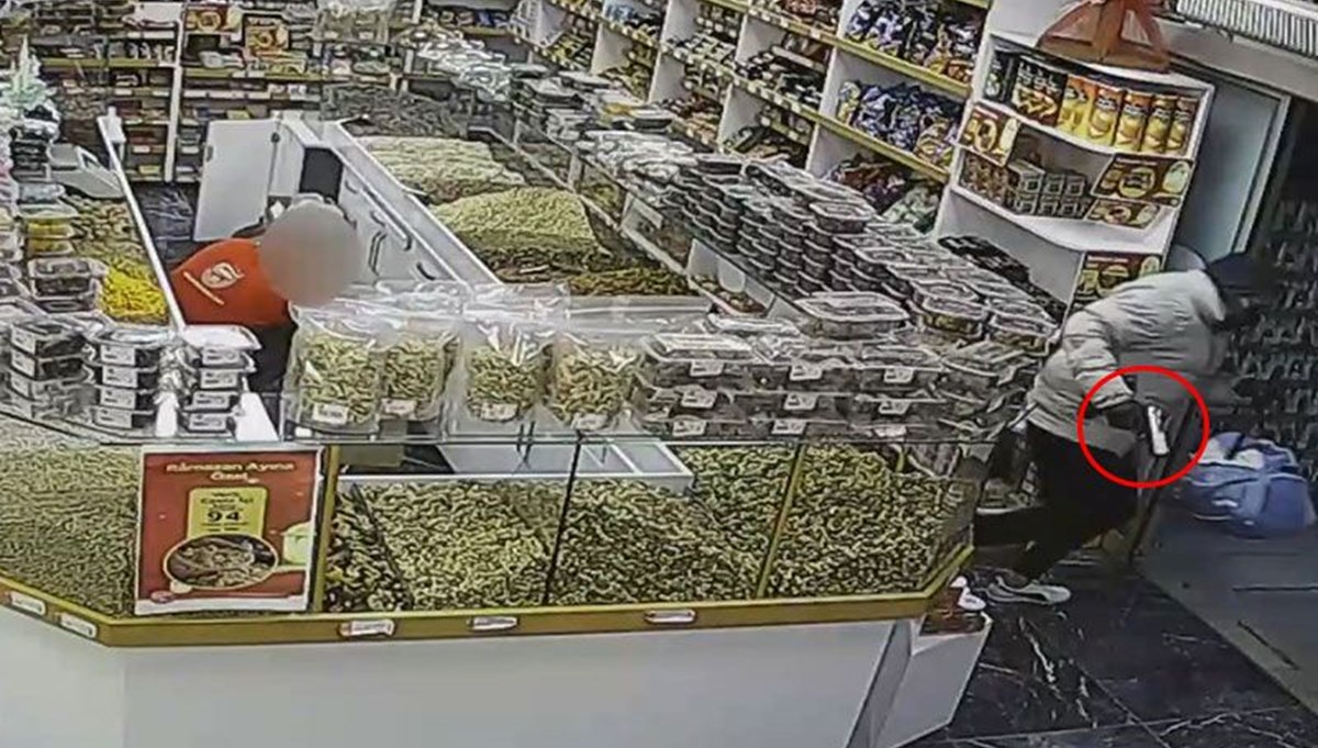 Oyuncak tabancayla 600 lin liralık soygun Oyuncak tabancayla 600 lin liralık soygun