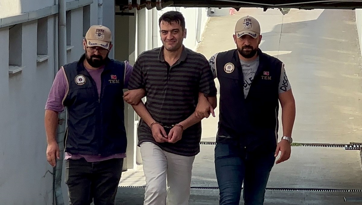 FETÖ hükümlüsü eski polis, gaybubet evinde yakalandı FETÖ hükümlüsü eski polis, gaybubet evinde yakalandı