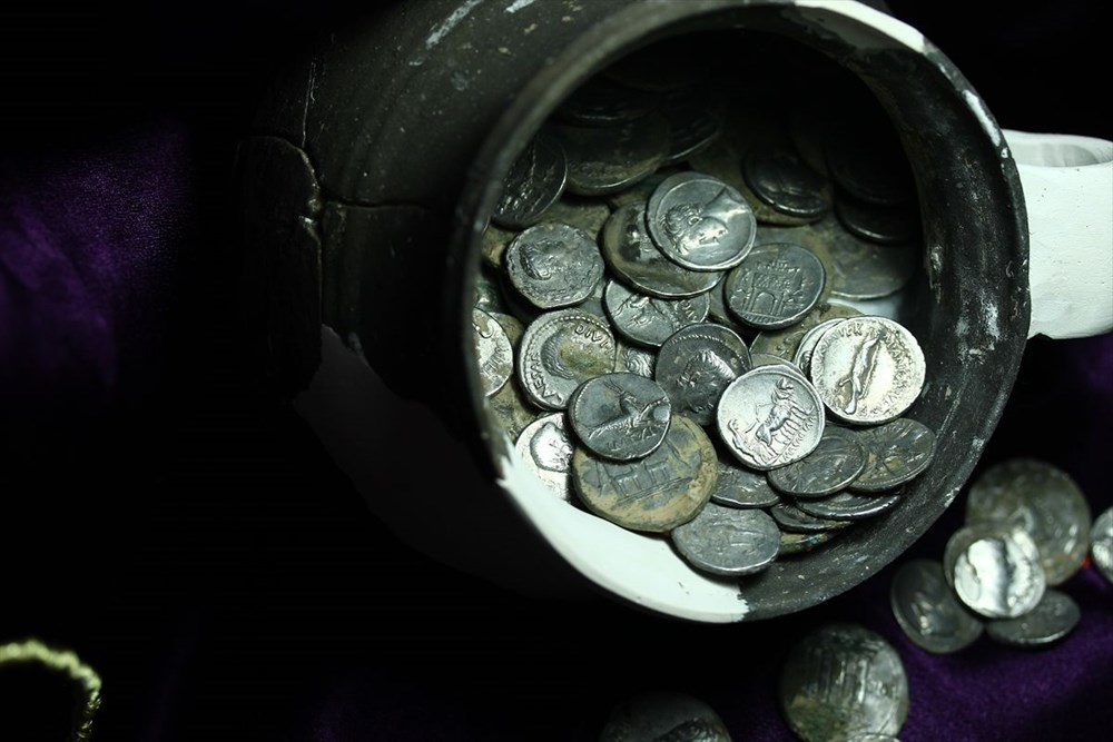 Aizanoi Antik Kenti'nde 'Roma'nın sikke koleksiyonu' bulundu - 11