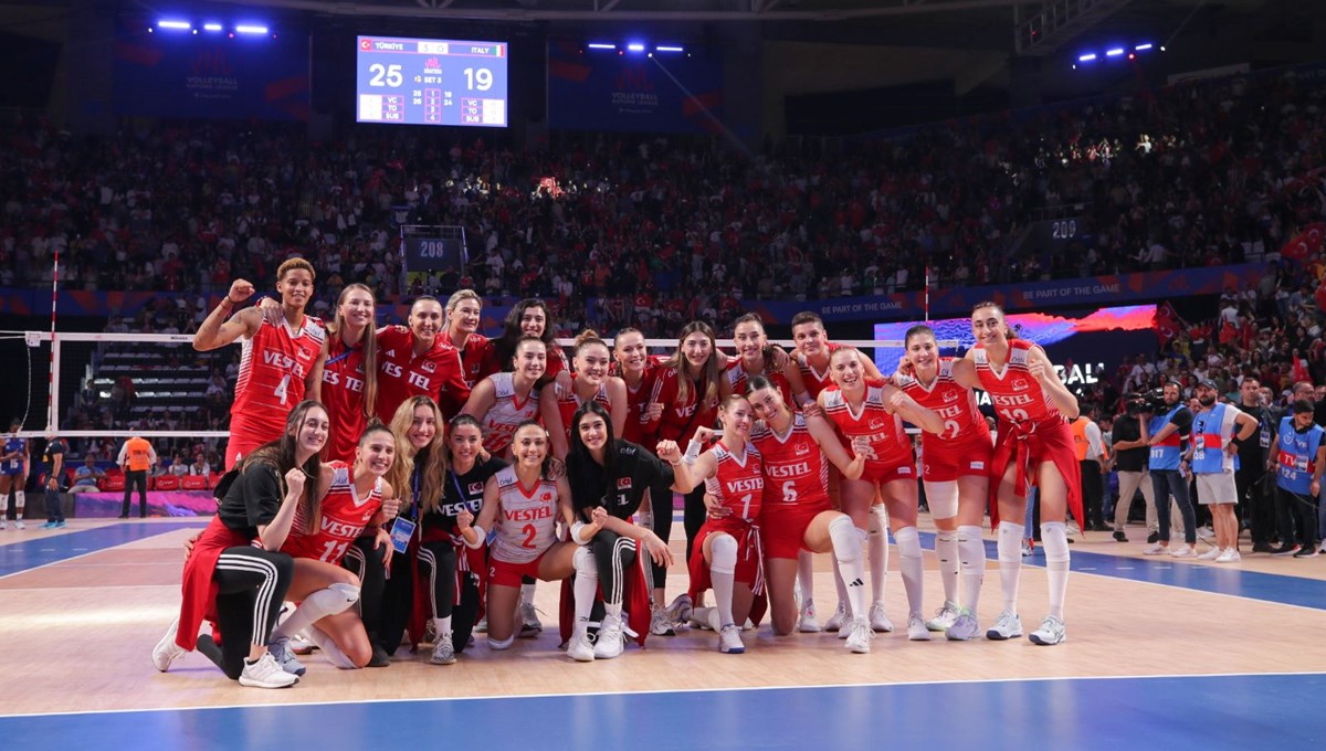 FIVB Milletler Ligi | Filenin Sultanları, İtalya'yı da yenerek 3'te 3 yaptı