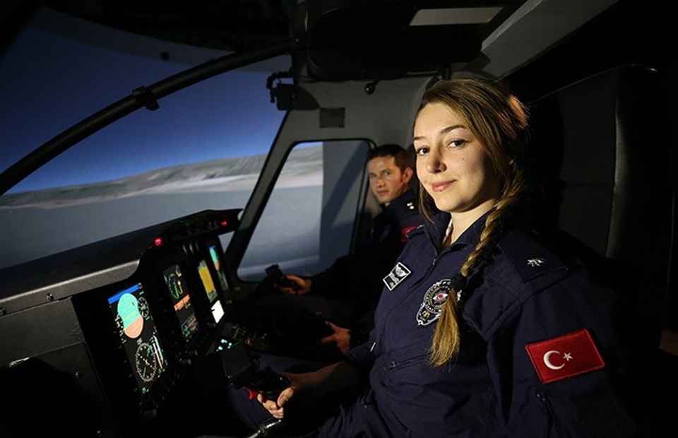 Emniyetin ilk kadın helikopter pilotu olarak tarihe geçti - 2
