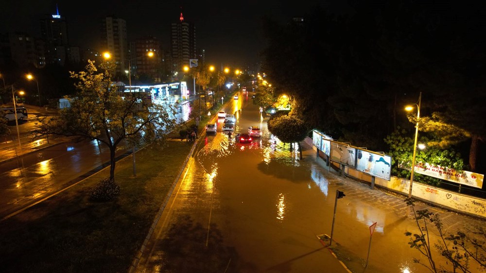 Adana’da sağanak yağış: Cadde ve yollar sular altında kaldı 76 vNR6SXz62Uum5 5bmeRG2w
