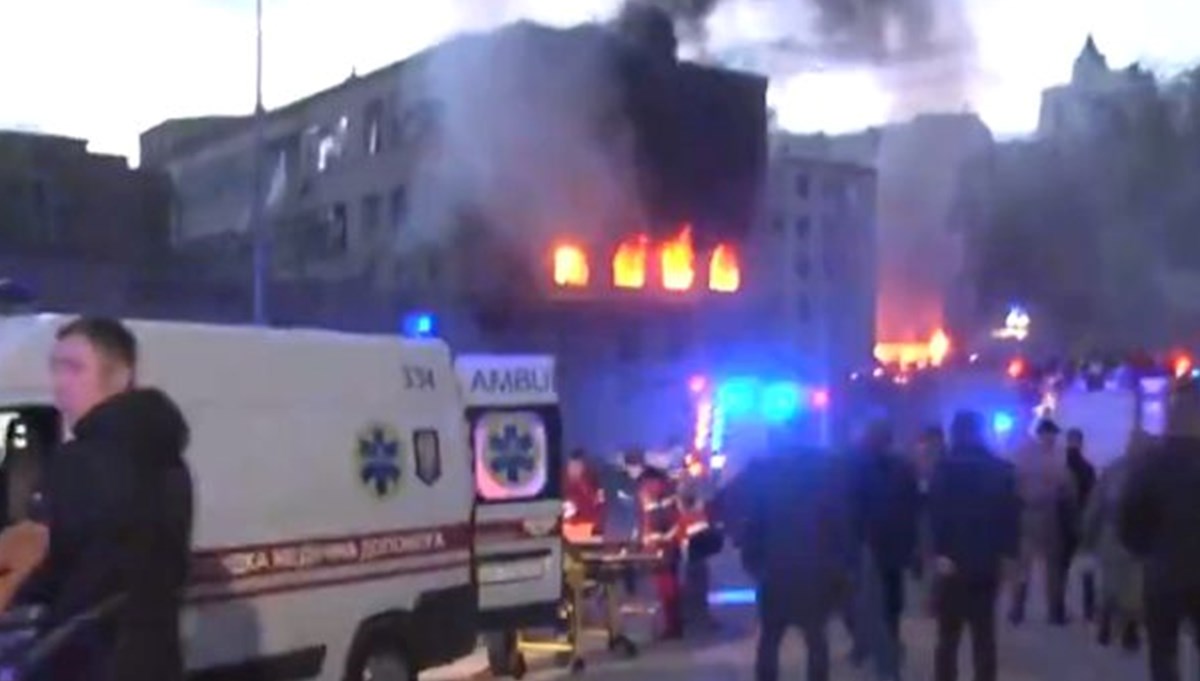 SON DAKİKA HABERİ: Kiev şehir merkezinde şiddetli patlama